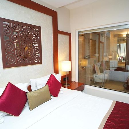 The Altruist Business Hotel Hitech Χιντεραμπάντ Εξωτερικό φωτογραφία