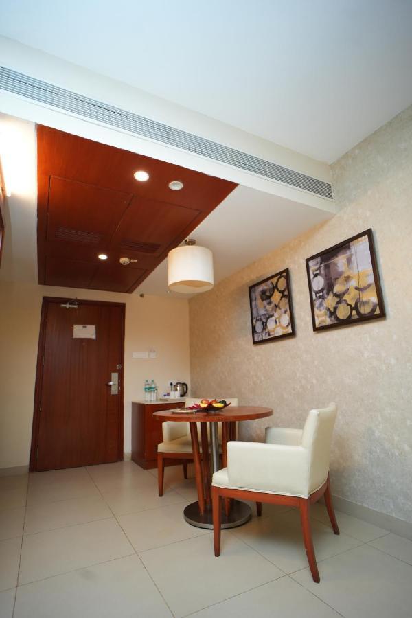 The Altruist Business Hotel Hitech Χιντεραμπάντ Εξωτερικό φωτογραφία