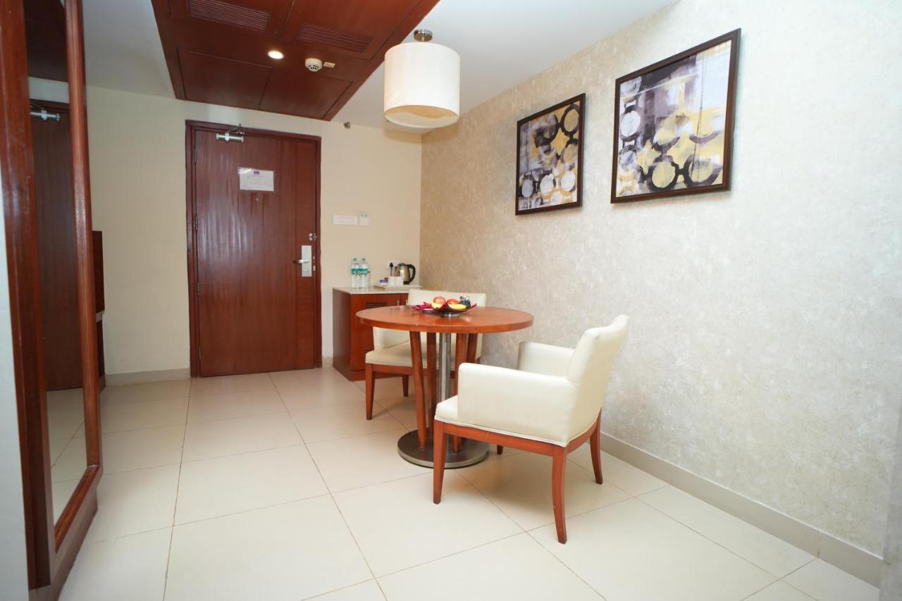 The Altruist Business Hotel Hitech Χιντεραμπάντ Εξωτερικό φωτογραφία