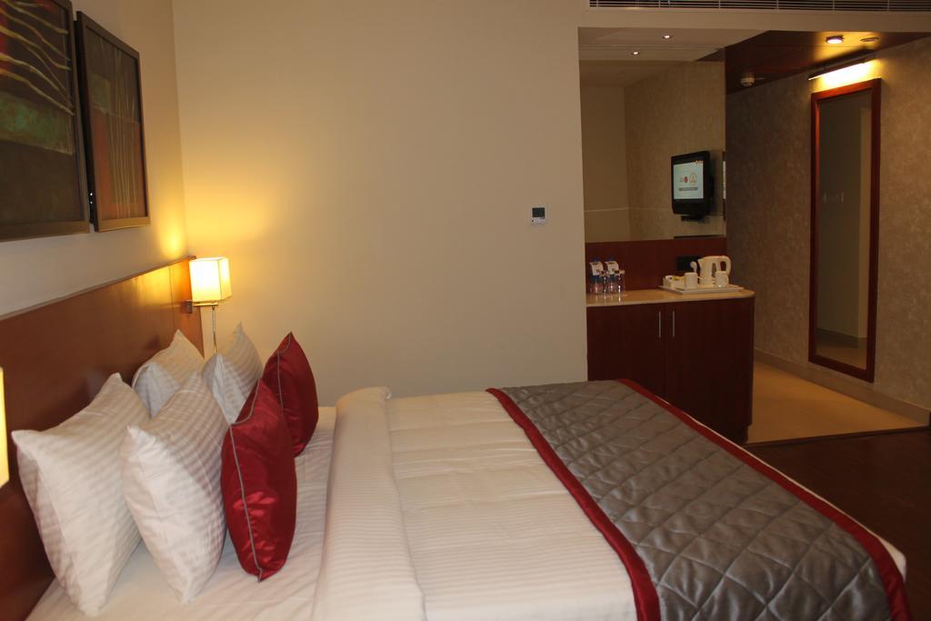 The Altruist Business Hotel Hitech Χιντεραμπάντ Εξωτερικό φωτογραφία